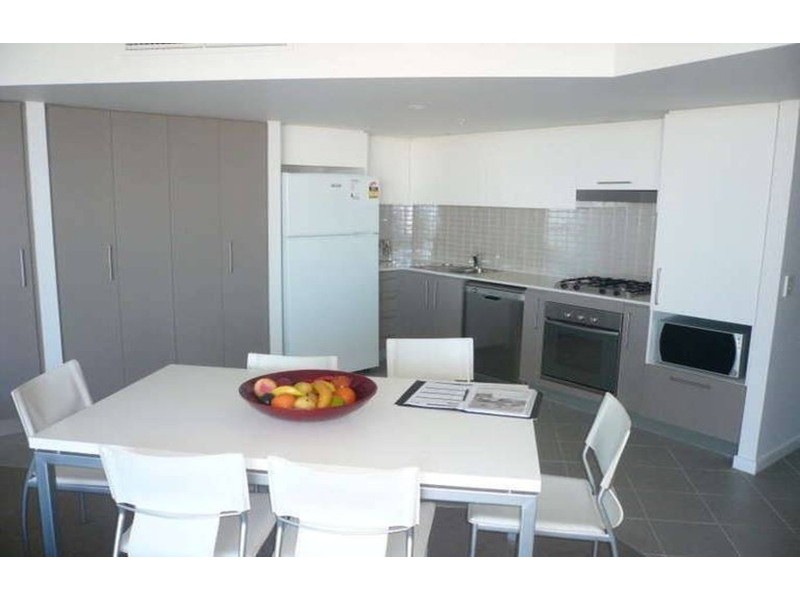 1146/56  Scarborough Street, Southport QLD 4215