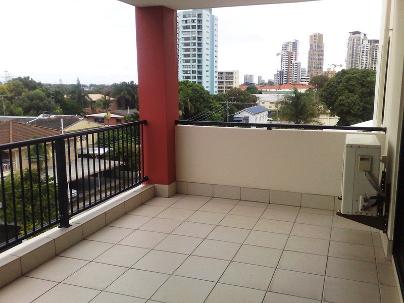 9/14 Little Norman Street, Southport QLD 4215