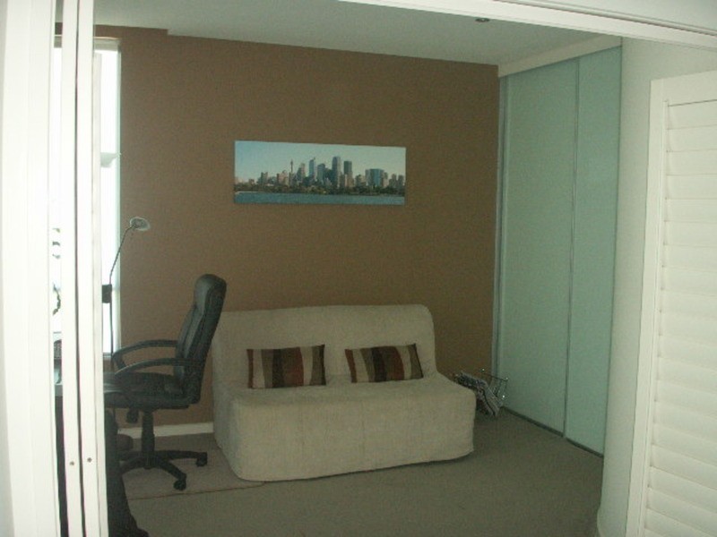 902/1 Como Crescent, Southport QLD 4215