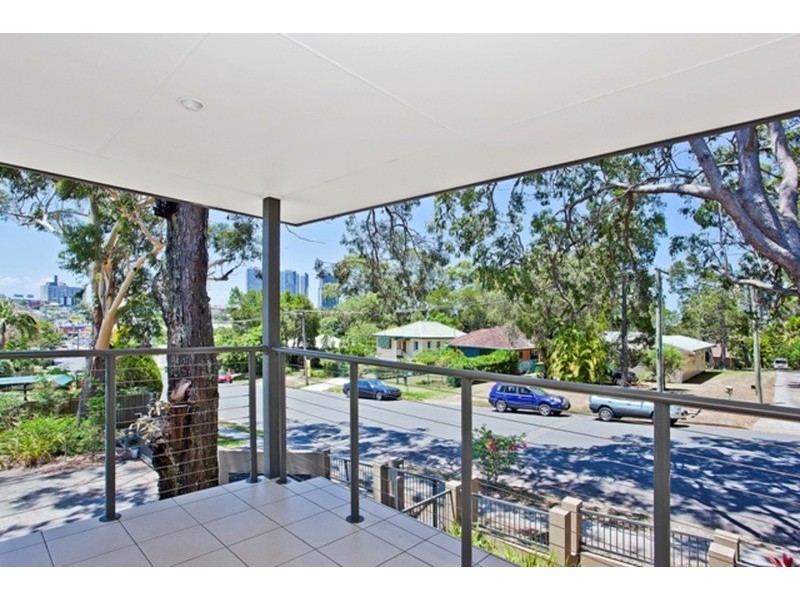 1/6 Egerton Street, Southport QLD 4215