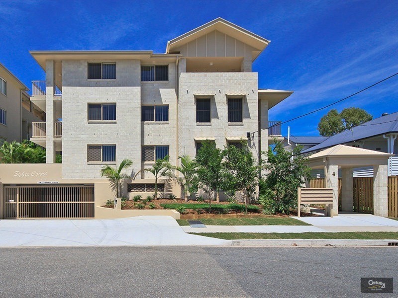 15/4 Sykes  Court, Southport QLD 4215