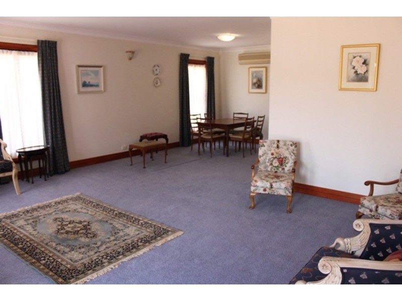 40 Hillview Parade, Ashmore QLD 4214