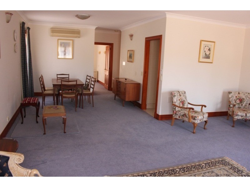40 Hillview Parade, Ashmore QLD 4214