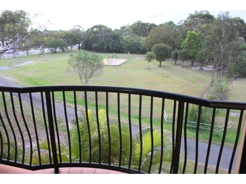 40 Hillview Parade, Ashmore QLD 4214