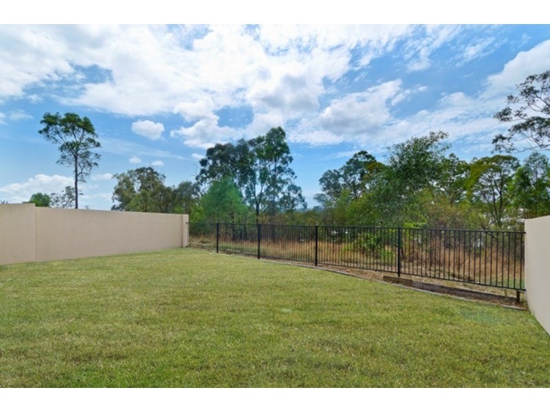 5 Zane Street, Molendinar QLD 4214