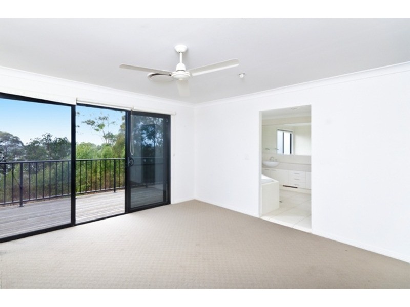 5 Zane Street, Molendinar QLD 4214