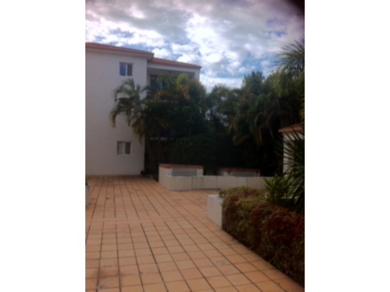 25/3 Norman Street, Southport QLD 4215