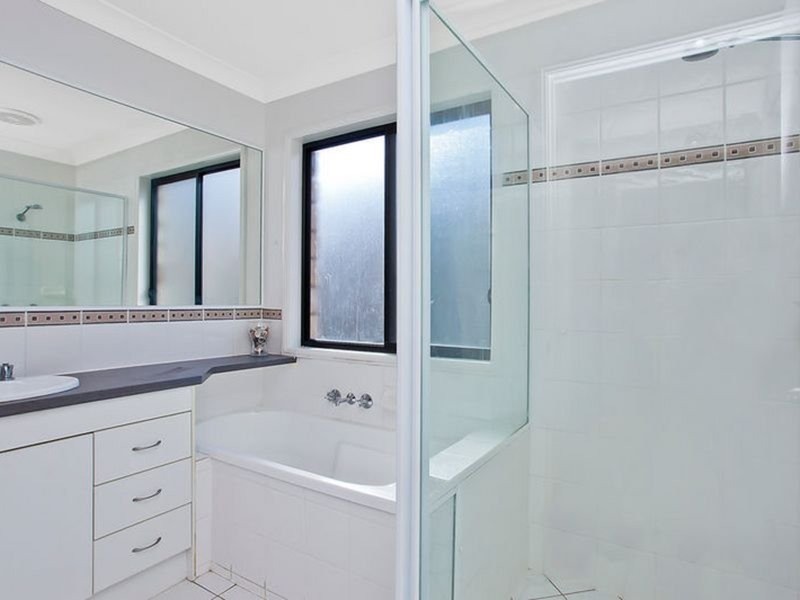 20 Billinghurst Crescent, Upper Coomera QLD 4209