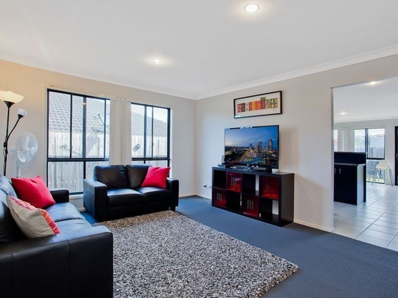 20 Billinghurst Crescent, Upper Coomera QLD 4209