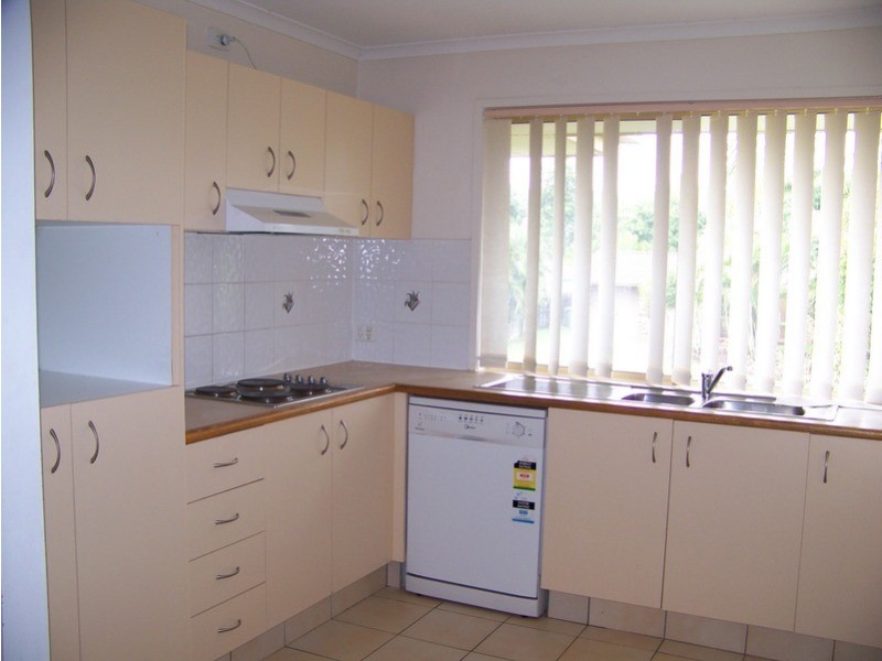 28 Allied Drive, Arundel QLD 4214