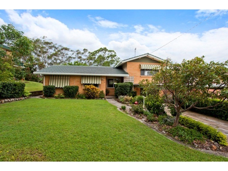 22 Petersen Avenue, Southport QLD 4215