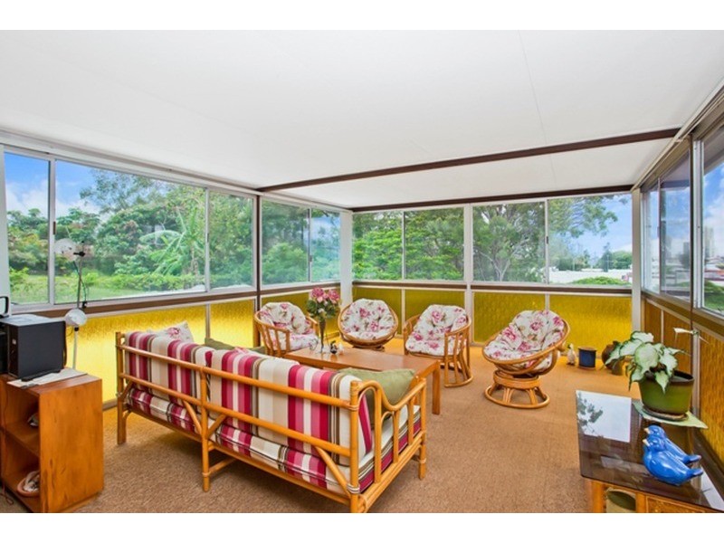 22 Petersen Avenue, Southport QLD 4215