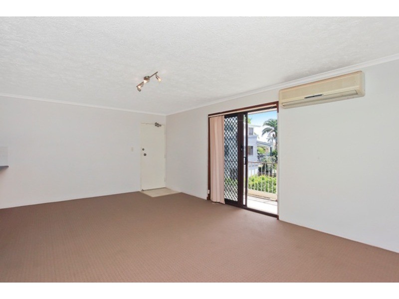 4/12-14 Baker Avenue, Labrador QLD 4215