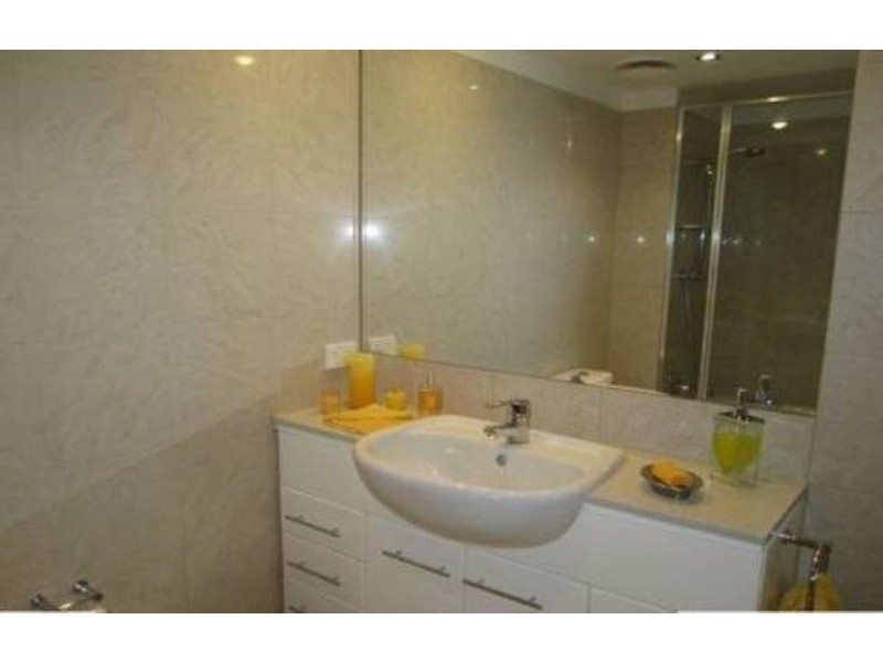 1804/50 Marine Parade, Southport QLD 4215