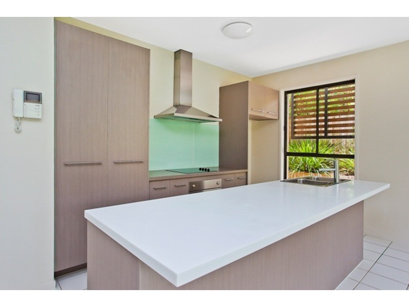 2/6 Egerton Street, Southport QLD 4215