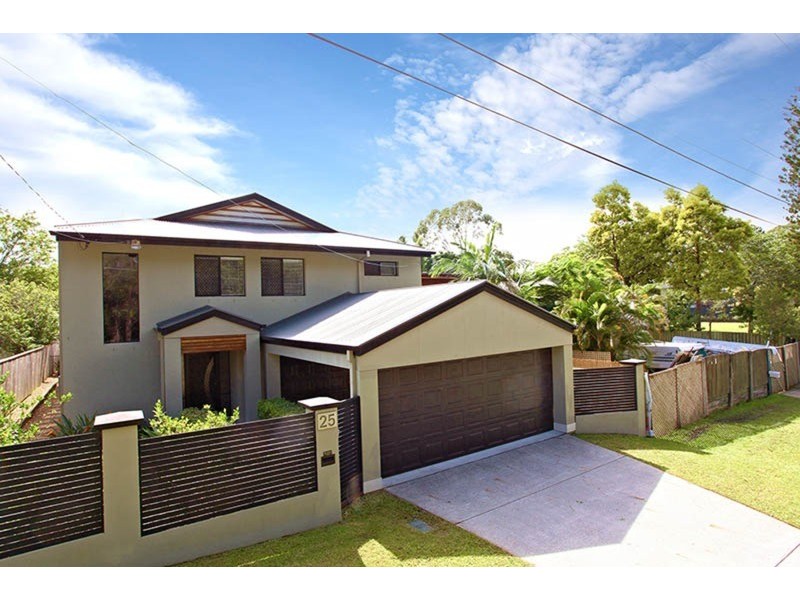 25 Baratta Street, Southport QLD 4215