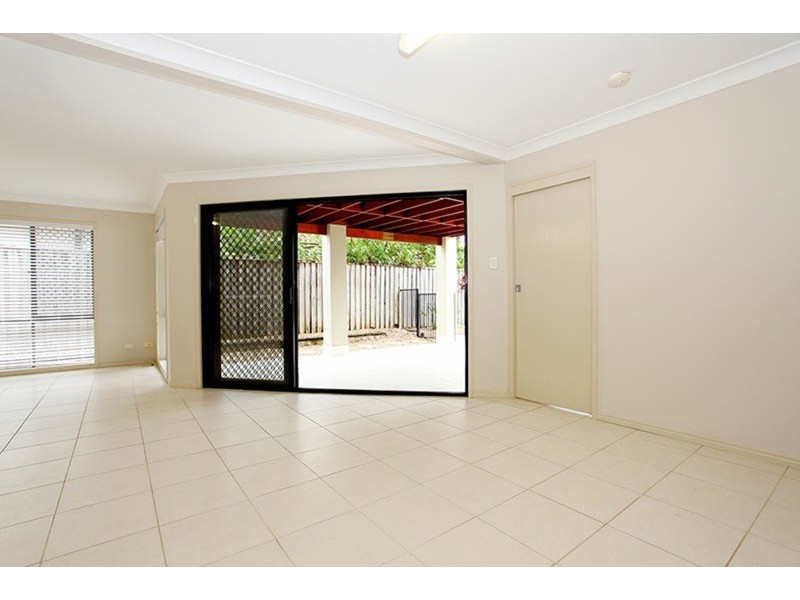 25 Baratta Street, Southport QLD 4215