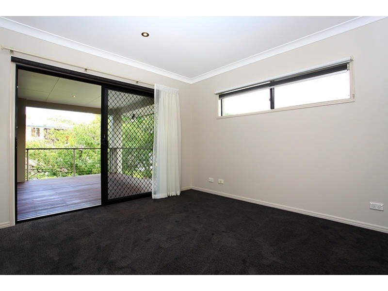 25 Baratta Street, Southport QLD 4215