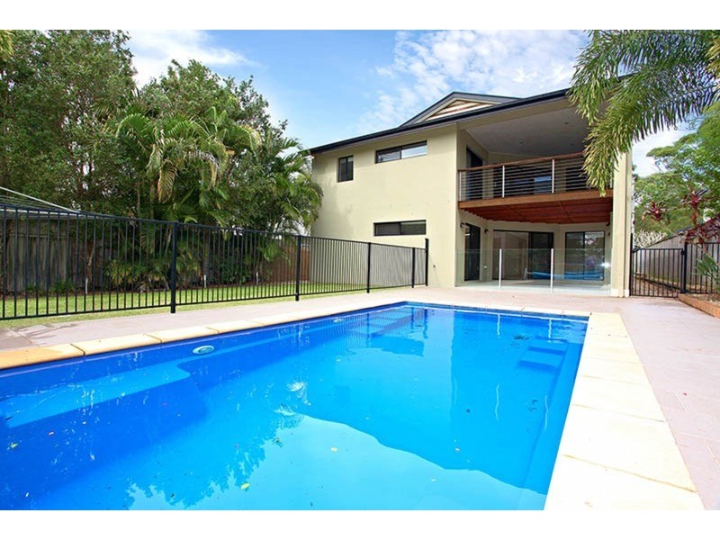 25 Baratta Street, Southport QLD 4215