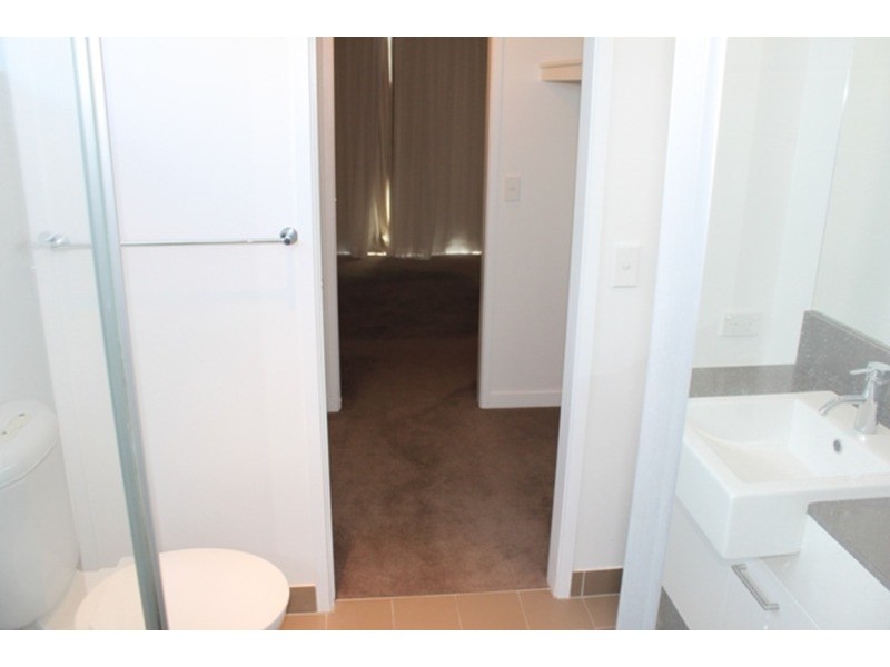 1282/56 Scarborough Street, Southport QLD 4215