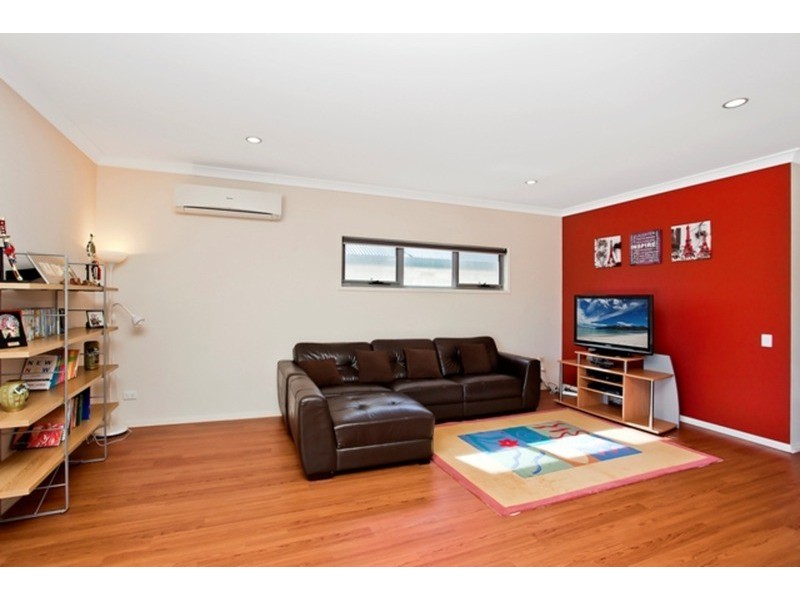 Molendinar QLD 4214