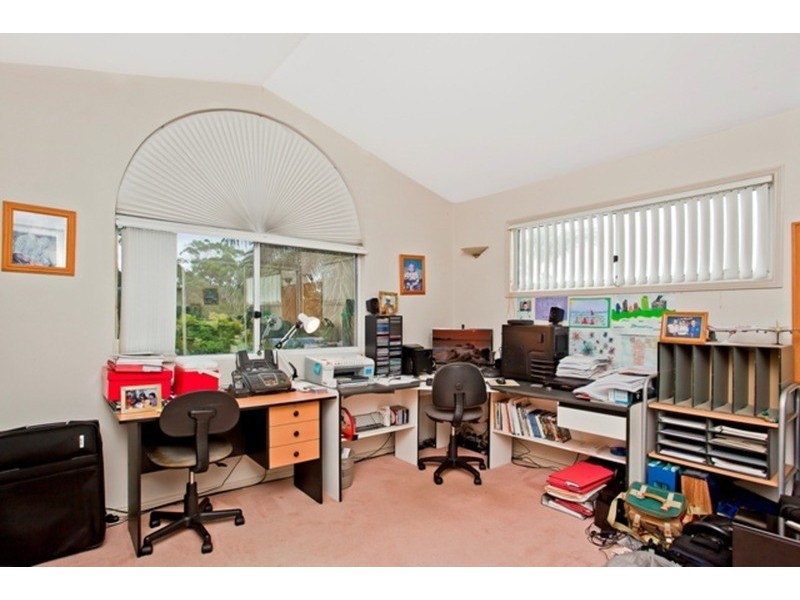 10 Desert Falls Crescent, Parkwood QLD 4214