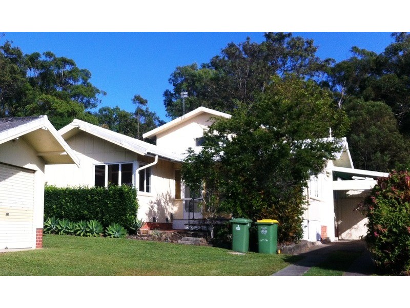 8 College Avenue, Southport QLD 4215