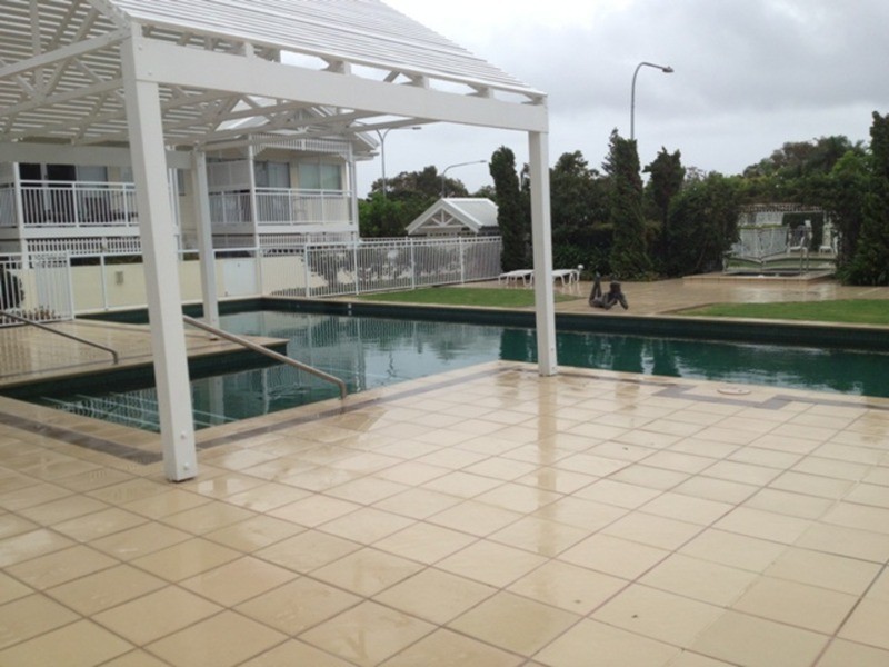 Labrador QLD 4215