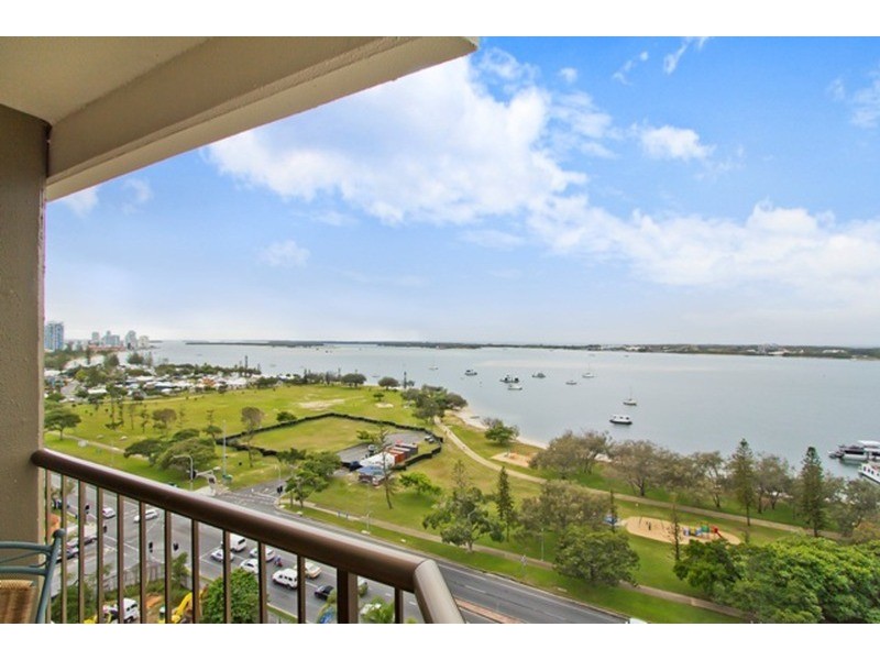 13C/114 Marine Parade, Southport QLD 4215