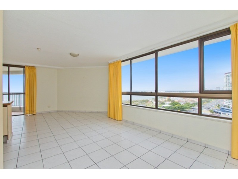 13C/114 Marine Parade, Southport QLD 4215