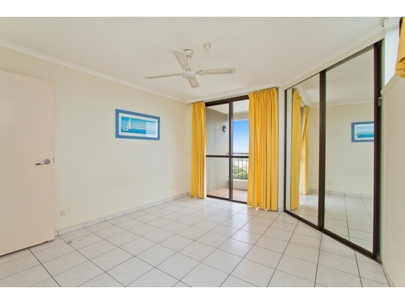 13C/114 Marine Parade, Southport QLD 4215