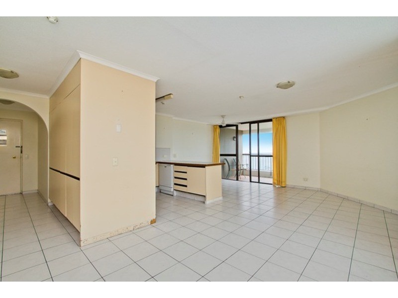 13C/114 Marine Parade, Southport QLD 4215