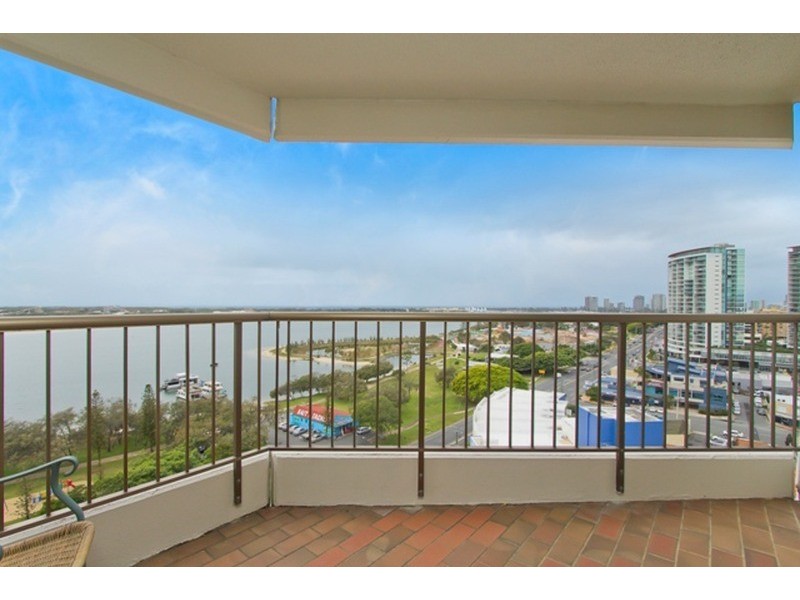 13C/114 Marine Parade, Southport QLD 4215