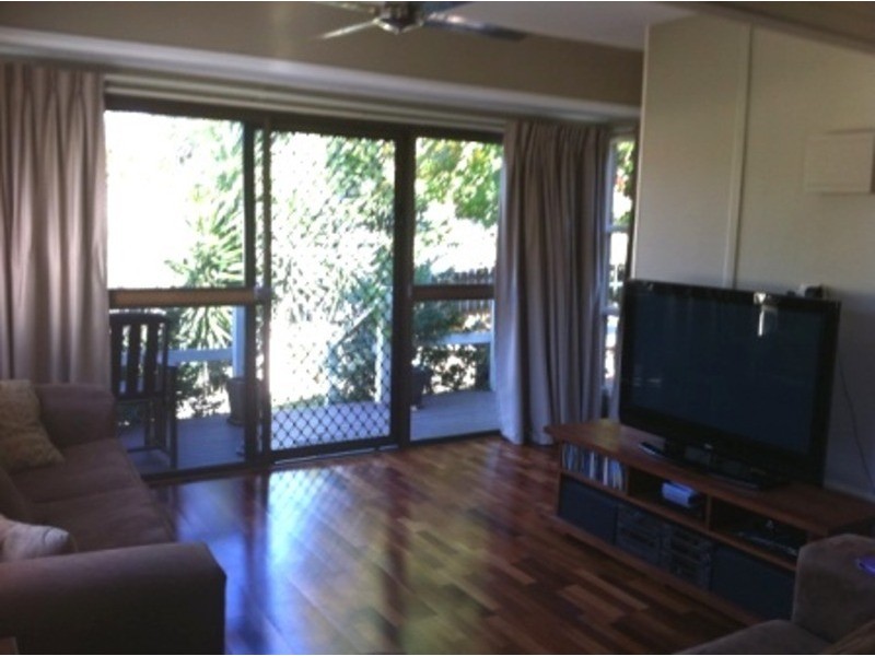 Labrador QLD 4215