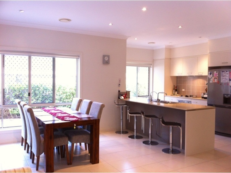 34 Lockwood Place, Molendinar QLD 4214