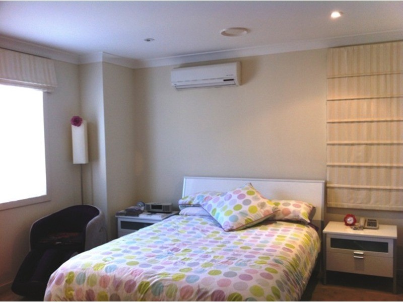 34 Lockwood Place, Molendinar QLD 4214