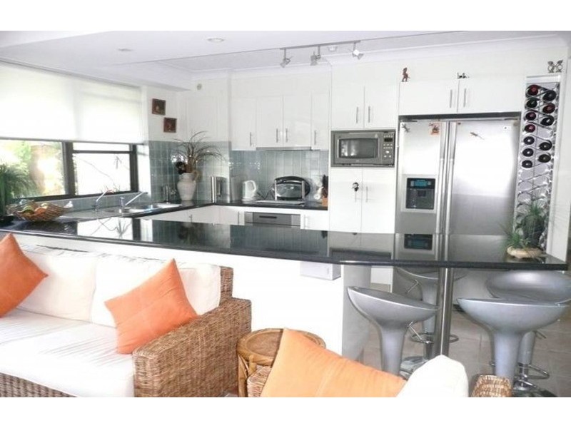 Paradise Waters QLD 4217