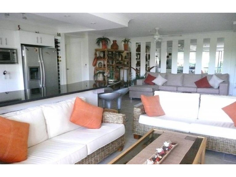 Paradise Waters QLD 4217