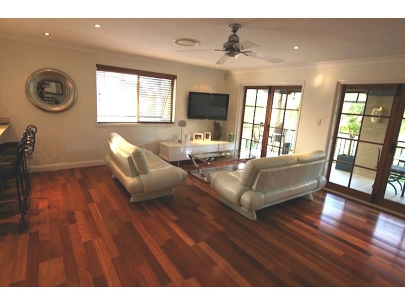 44 Monaco Street, Broadbeach Waters QLD 4218