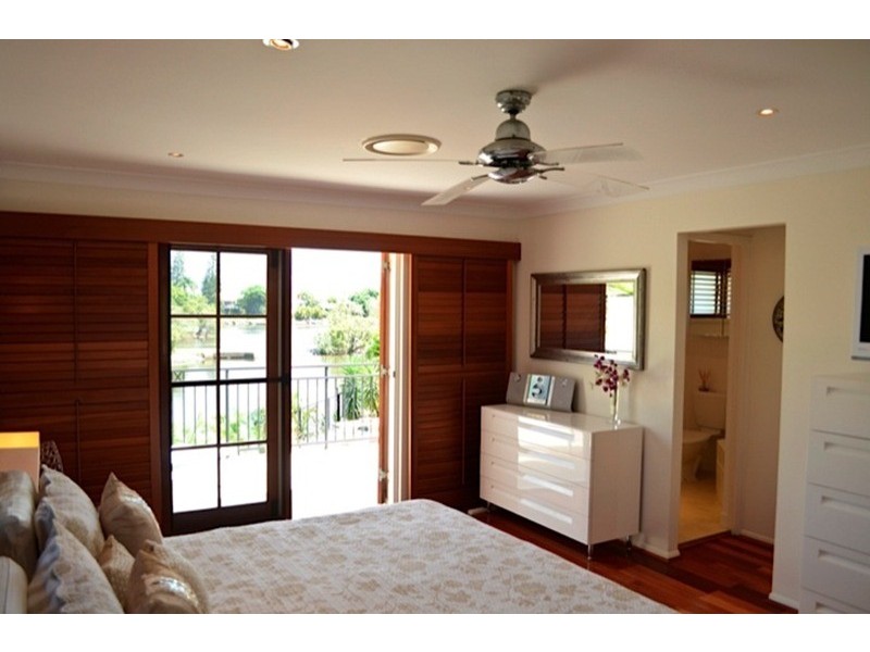 44 Monaco Street, Broadbeach Waters QLD 4218