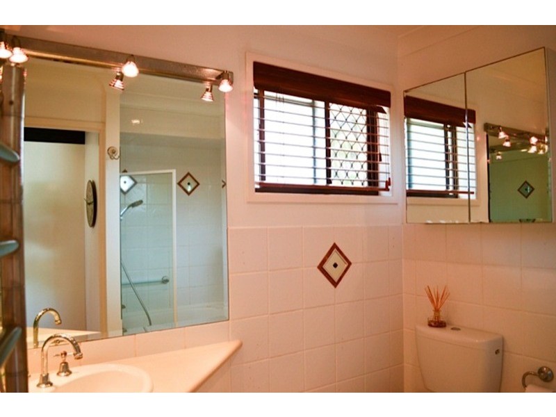 44 Monaco Street, Broadbeach Waters QLD 4218