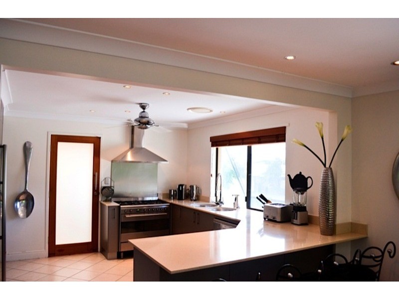44 Monaco Street, Broadbeach Waters QLD 4218
