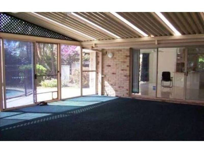 4 Maidstone  Place, Parkwood QLD 4214