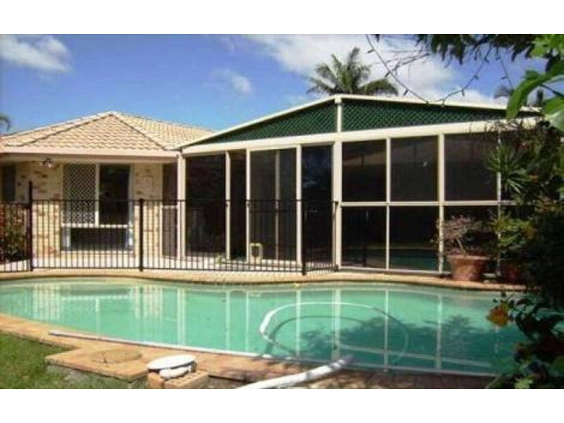 4 Maidstone  Place, Parkwood QLD 4214