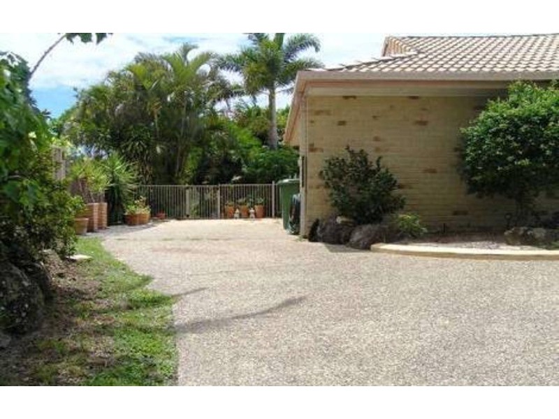 4 Maidstone  Place, Parkwood QLD 4214