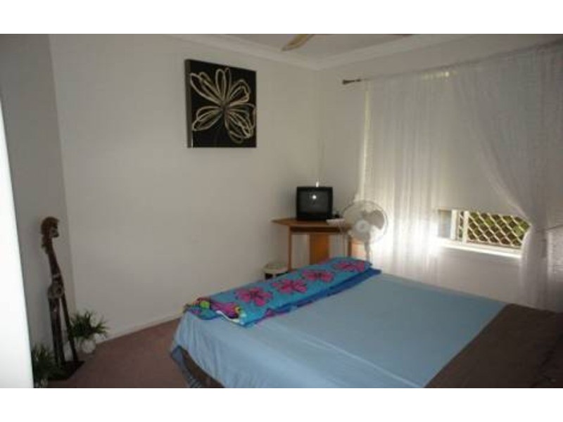 4 Maidstone  Place, Parkwood QLD 4214