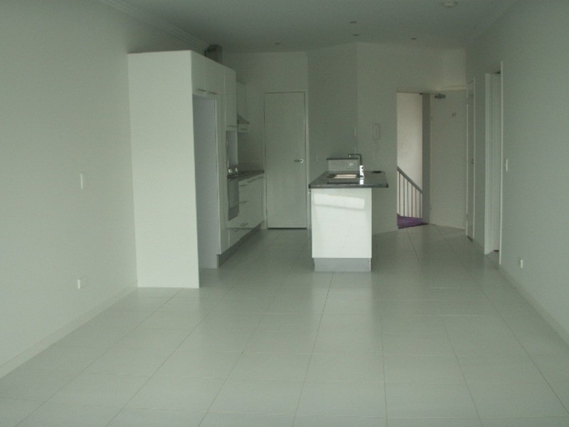 17/161 Marine Parade Street, Southport QLD 4215