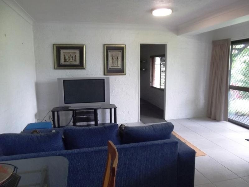 6 Barow Court, Ashmore QLD 4214