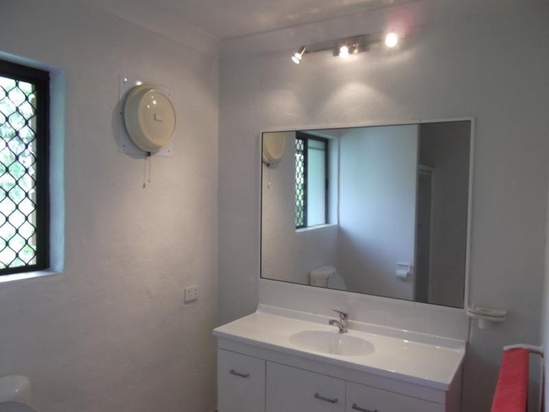 6 Barow Court, Ashmore QLD 4214