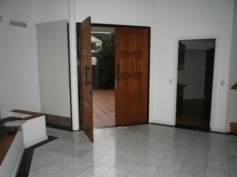 Paradise Waters QLD 4217